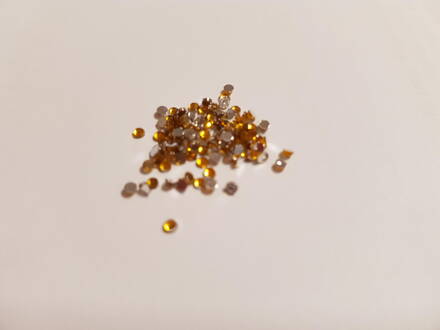 Swarovski kamienky č.1 - 20 kus - 1,5mm - žlté