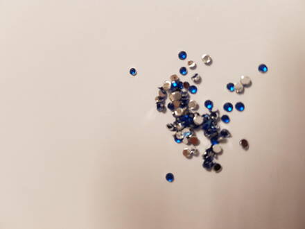 Swarovski kamienky č.6 - 20 kus - 1,5mm - tmavo modré